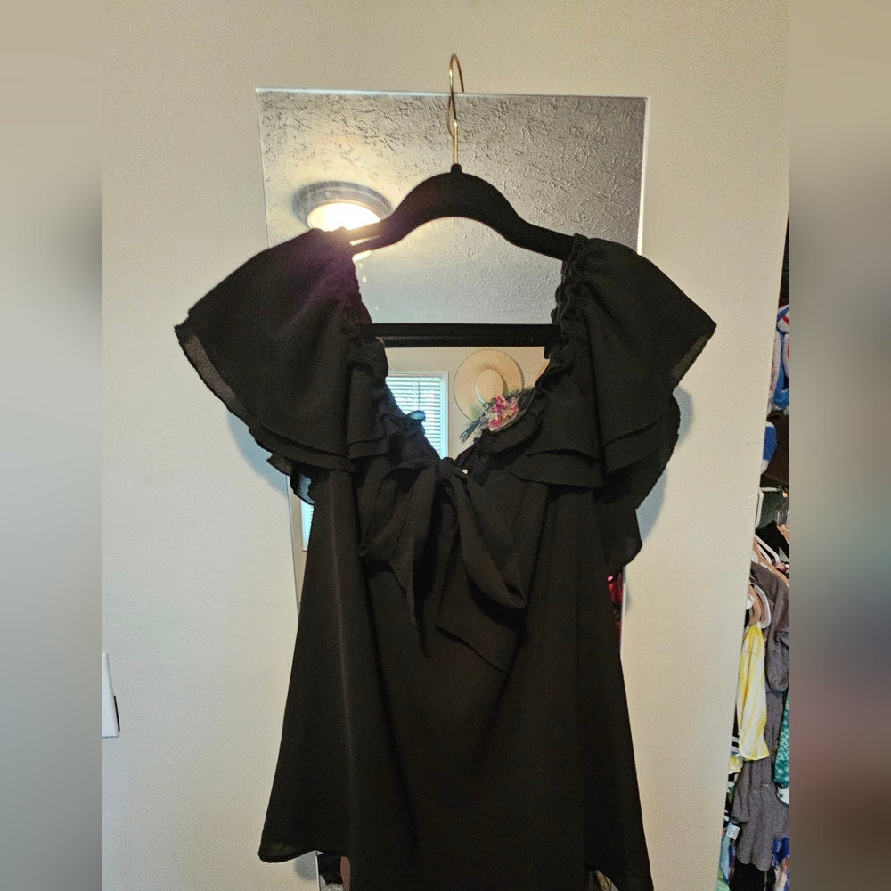 Elegant Black Women's Shirt
